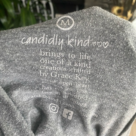 Candidly Kind Gray Graphic Tee - Picture 2 of 3